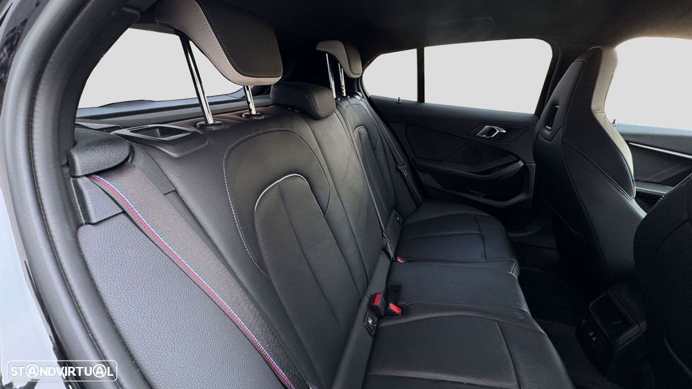BMW 116 d Pack Color Vision Auto — fotografia 13