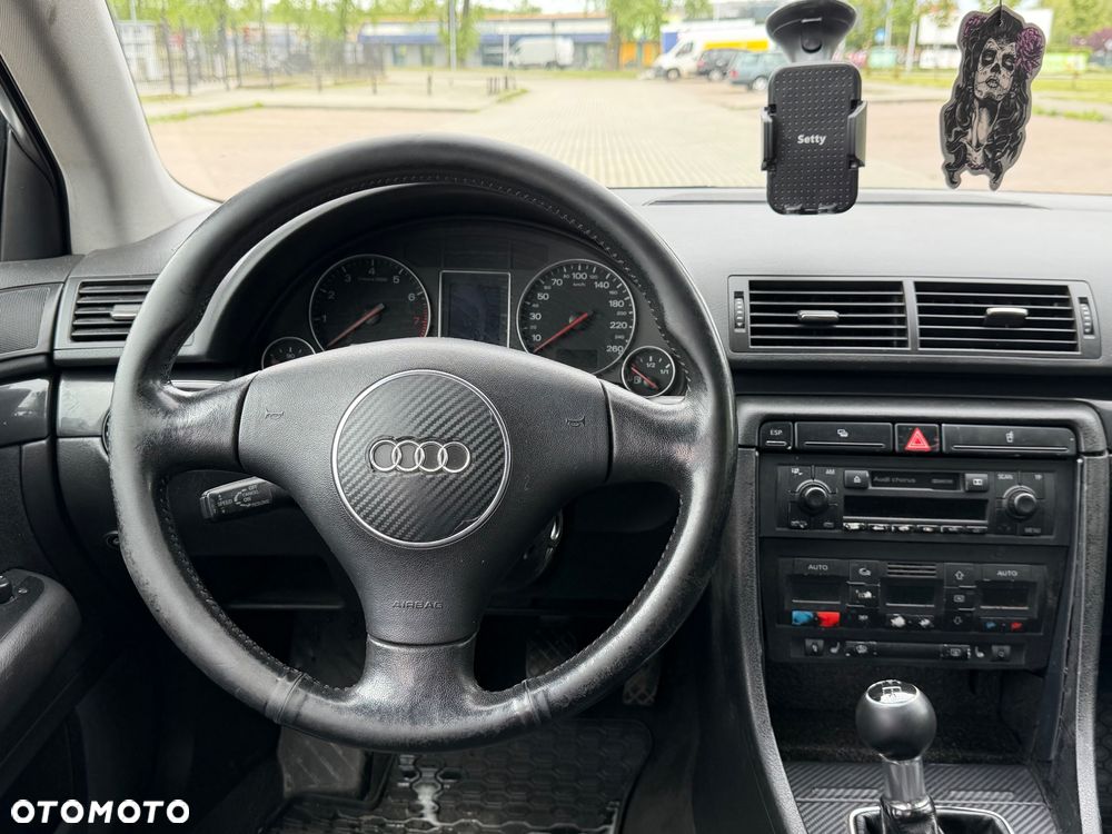 Audi A4 Avant 1.8T Quattro - 12