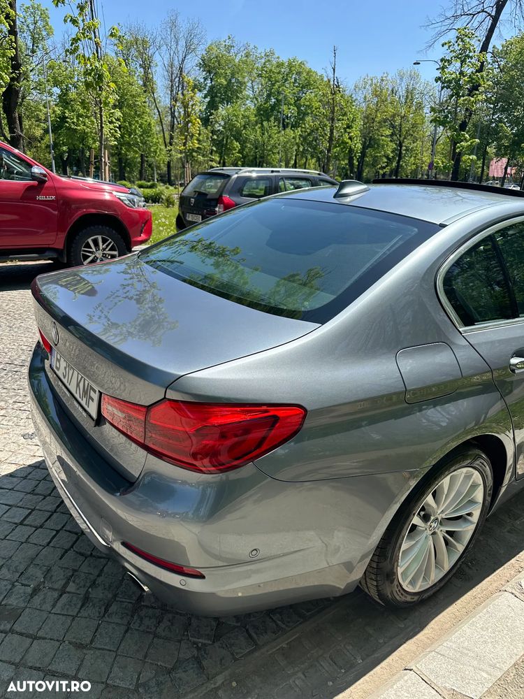 BMW Seria 5 530i xDrive AT - 22