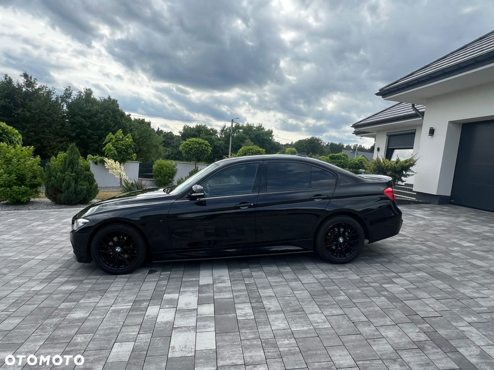 BMW Seria 3 320i xDrive M Sport - 4