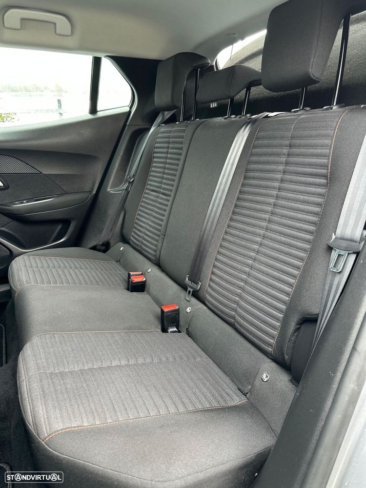 Peugeot 2008 1.5 BlueHDi Active Pack - 32