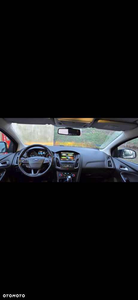 Ford Focus 1.5 TDCi Titanium PowerShift - 6
