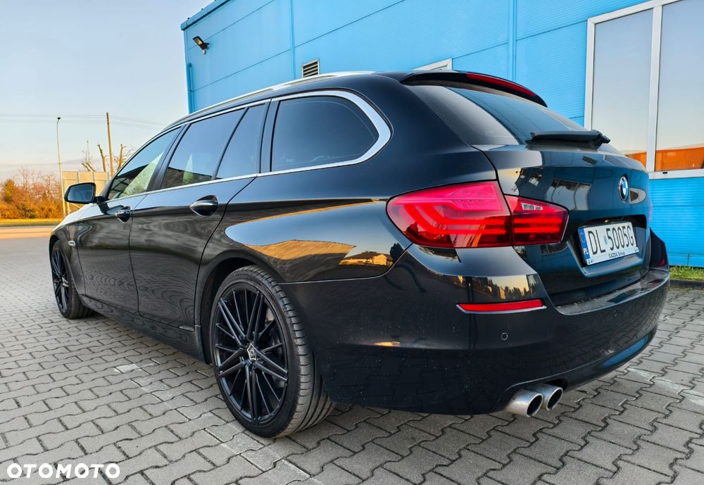 BMW Seria 5 525d - 5