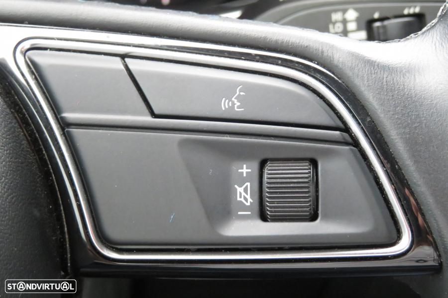 Audi A4 Avant 30 TDI Advanced S tronic - 20