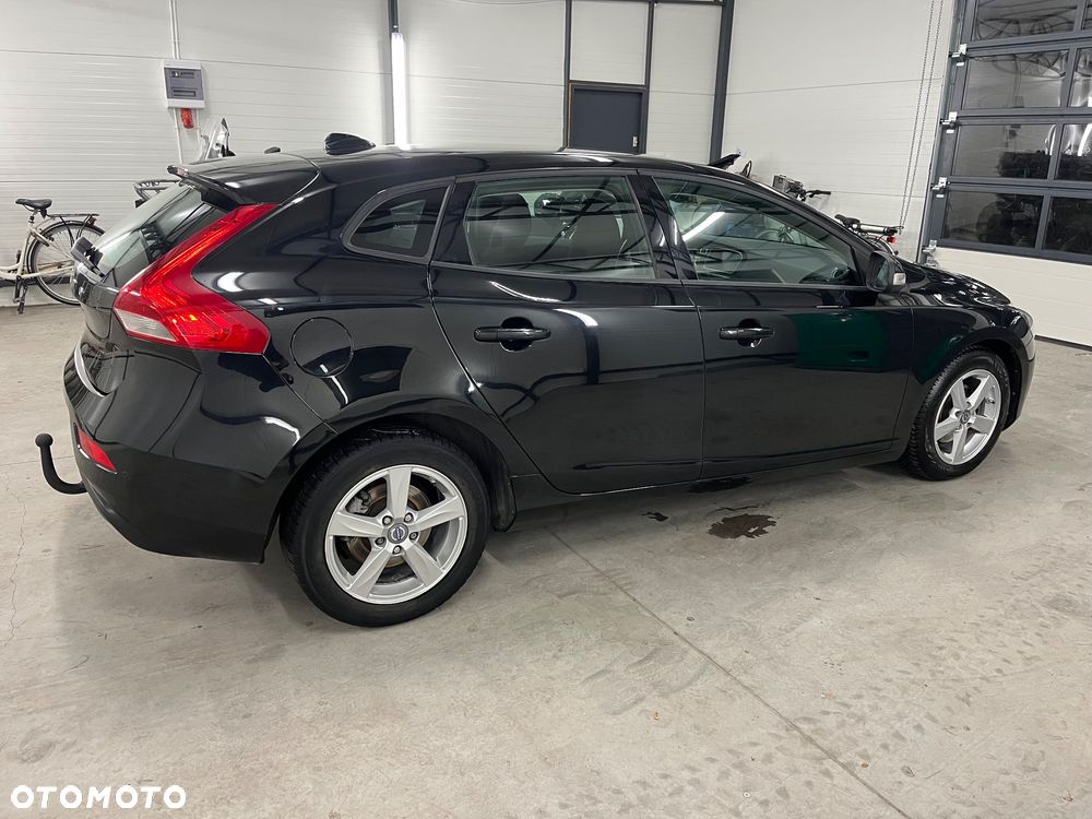Volvo V40 D2 Momentum - 7