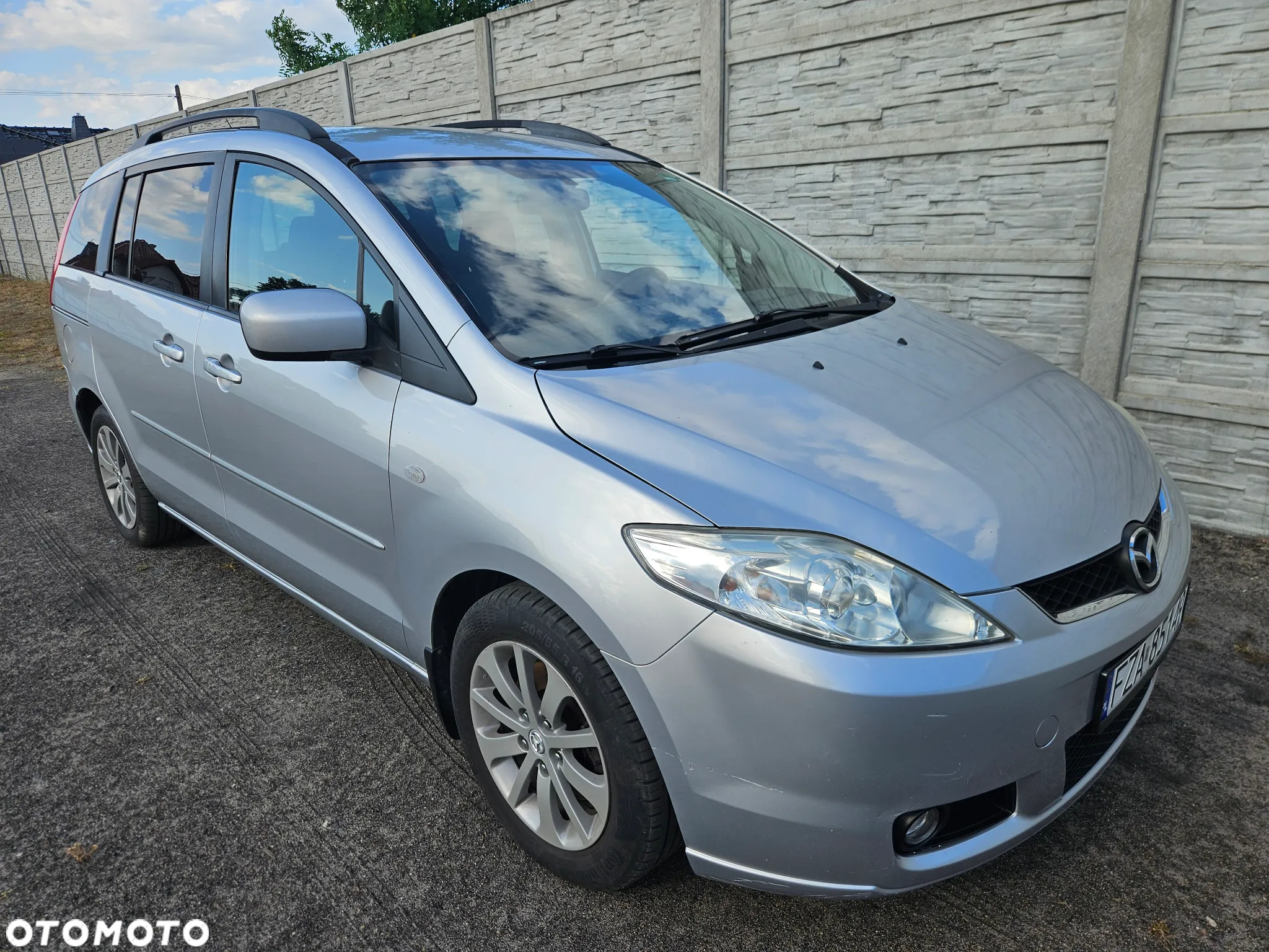 Mazda 5 - 8