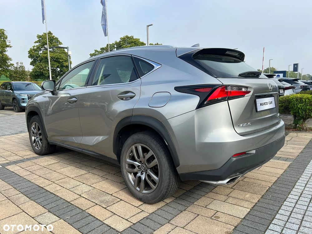 Lexus NX - 3