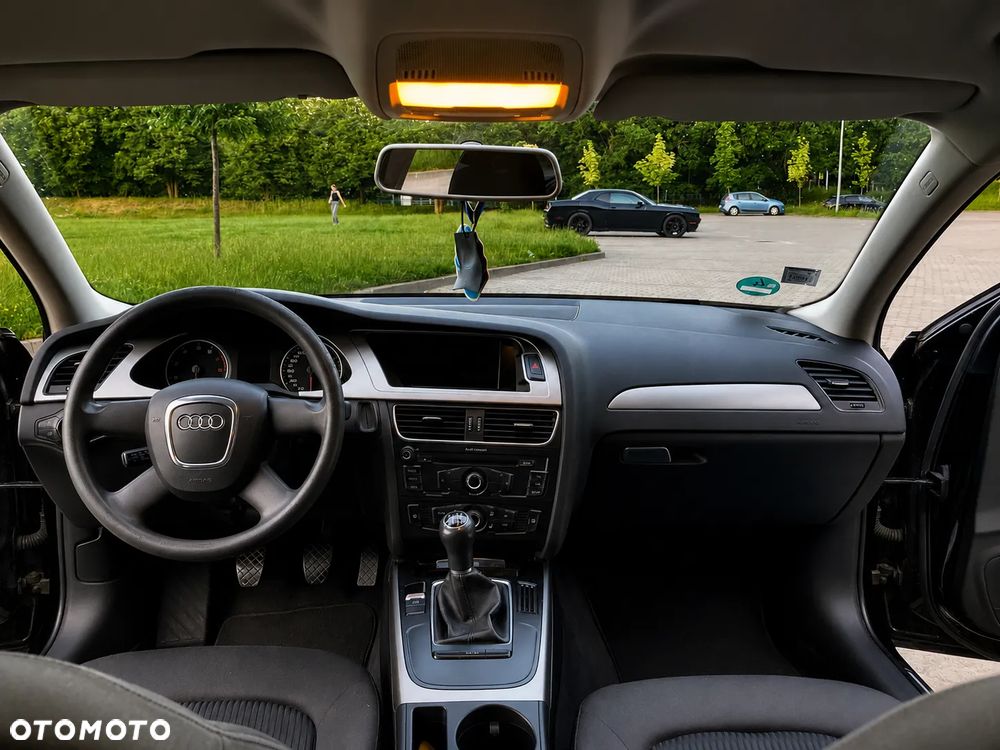 Audi A4 Avant 1.8 TFSI Attraction - 12