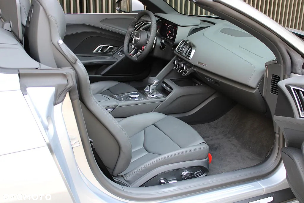 Audi R8 Coupé V10 RWD Performance - 13