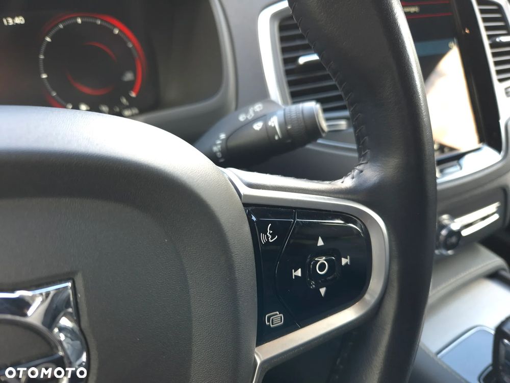 Volvo XC 90 B5 D AWD Momentum 7os - 39