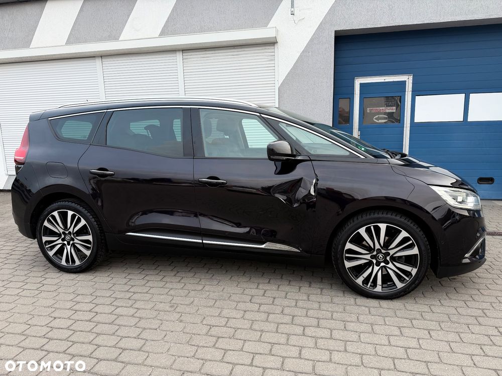 Renault Grand Scenic - 12