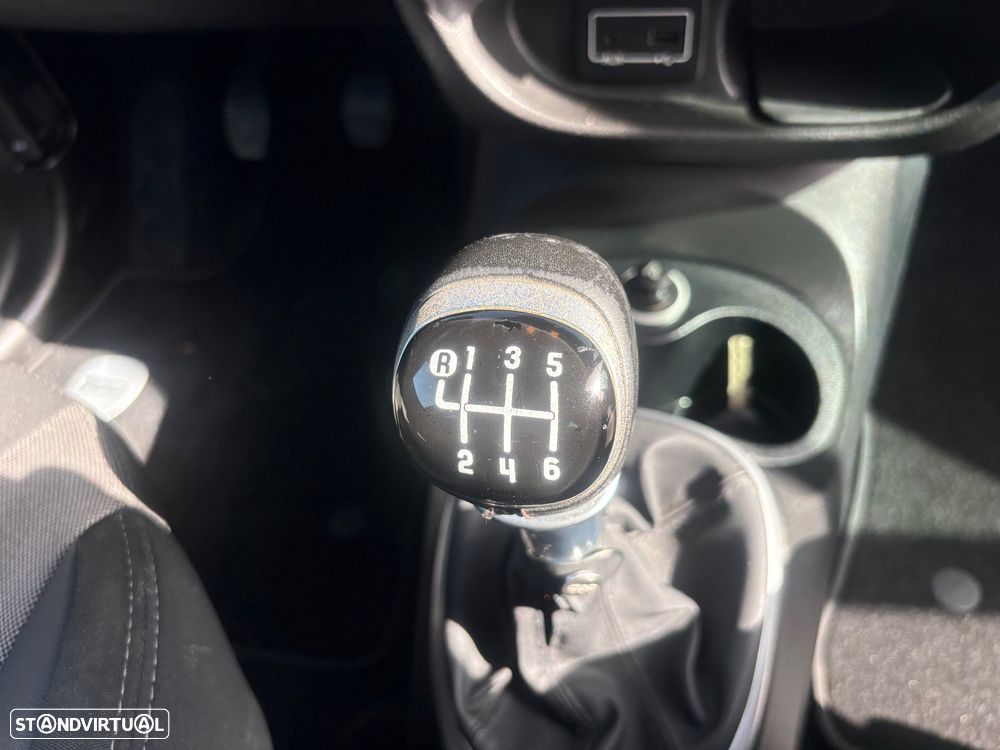 Fiat 500L 1.6 MJ Lounge S&S - 29
