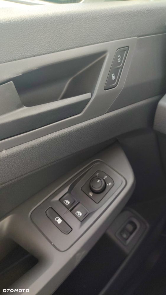 Ford Trasnsit Connect - 14