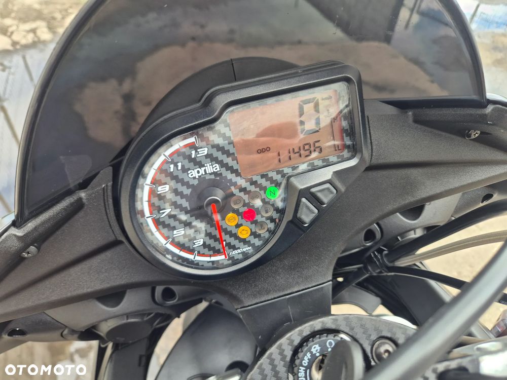 Aprilia Tuono - 12