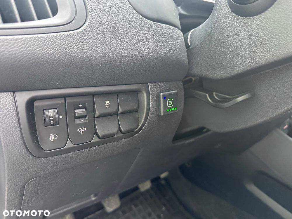 Kia Rio - 9