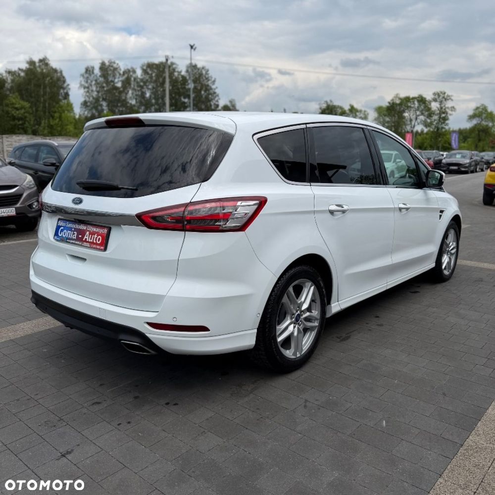Ford S-Max - 14