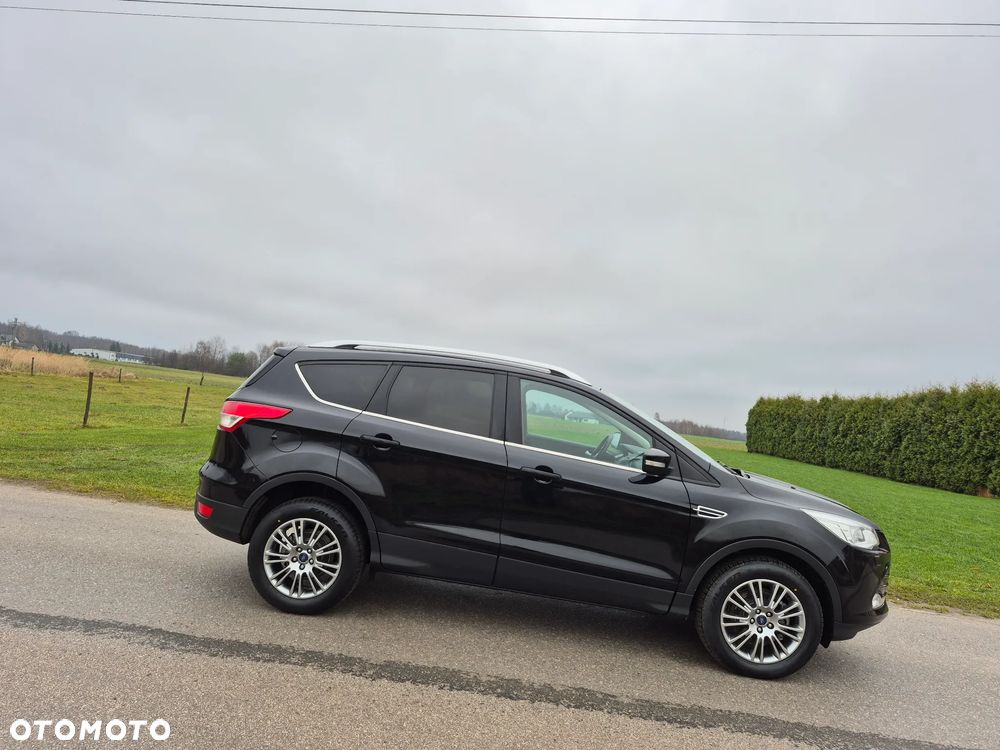Ford Kuga 2.0 TDCi 2x4 Titanium - 6