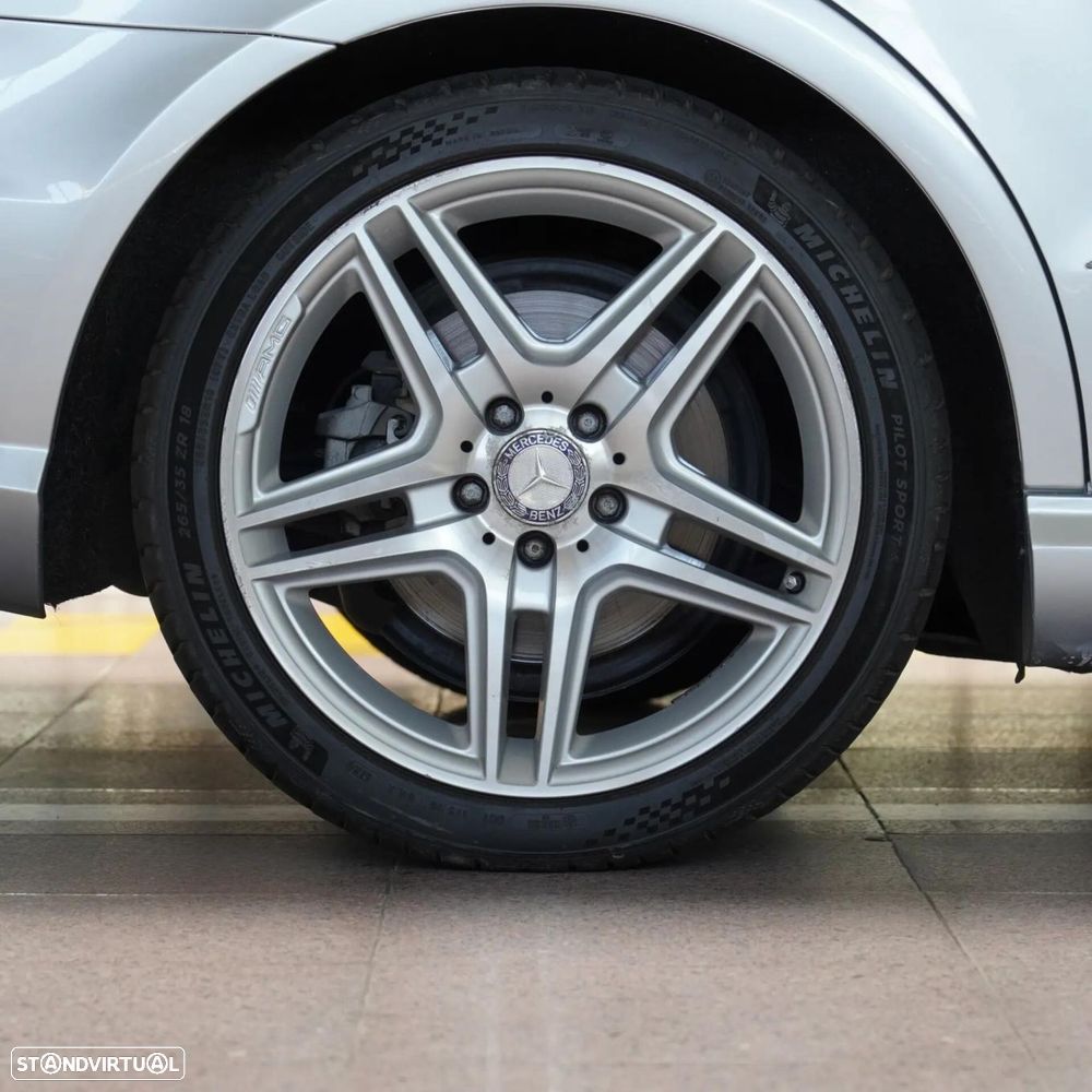 Mercedes-Benz E 300 Bluetec Hybrid Avantgarde - 47