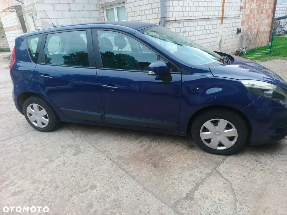 Renault Scenic 1.5 dCi Authentique - 2