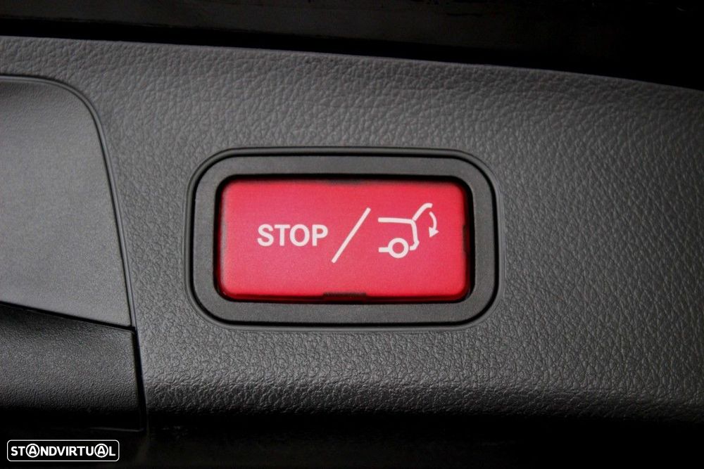 Mercedes-Benz GLA 180 d AMG Line - 9