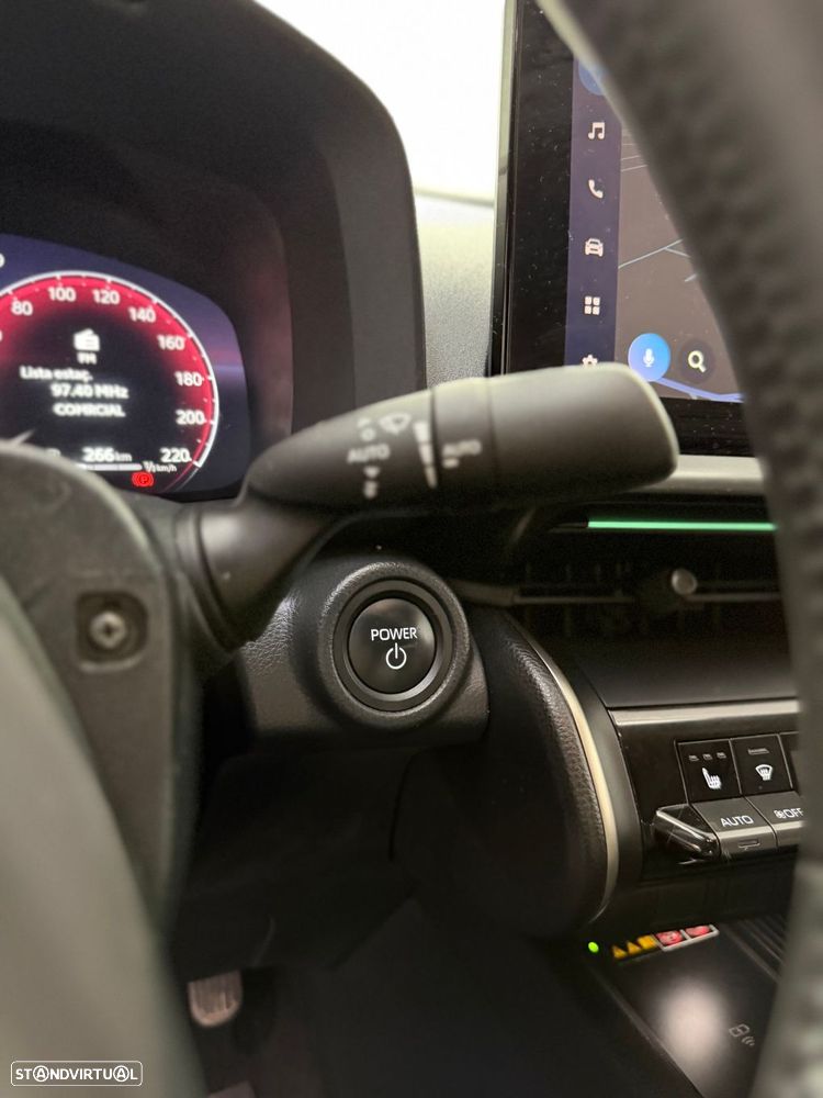 Toyota C-HR 1.8 Hybrid Square Collection - 23