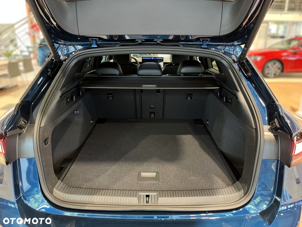 Volkswagen ID.7 77kWh Pro Plus - 36