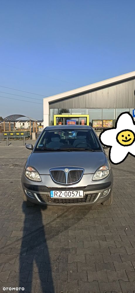 Lancia Ypsilon 1.2 8v - 1