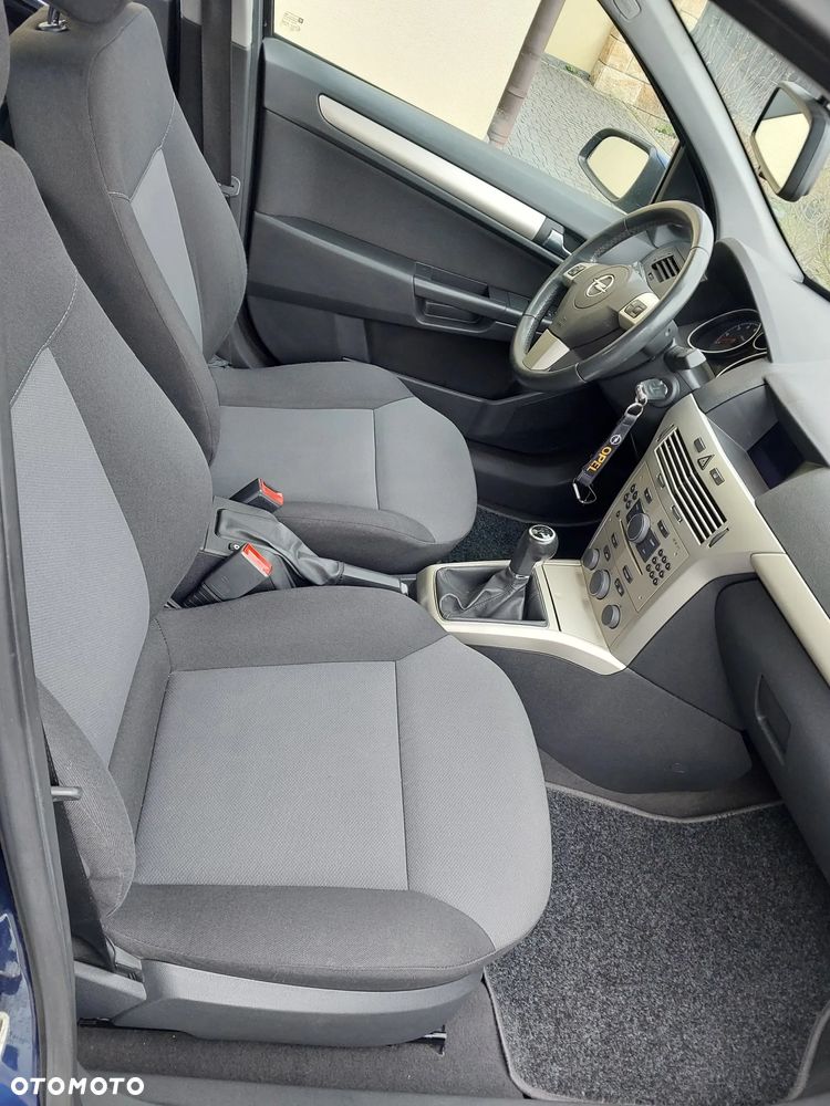 Opel Astra 1.6 Cosmo - 21