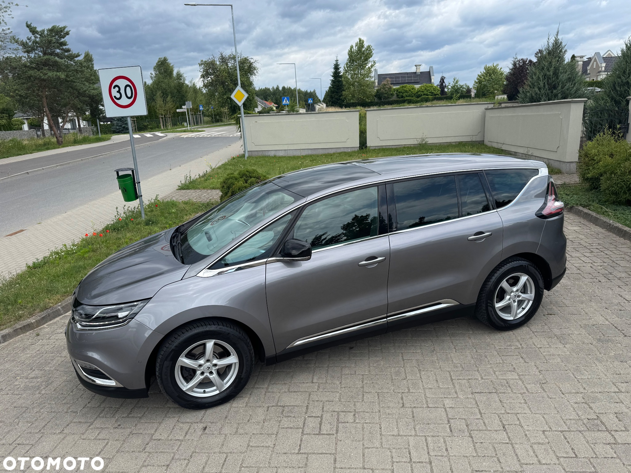 Renault Espace 1.6 dCi Energy Initiale Paris EDC 7os - 15
