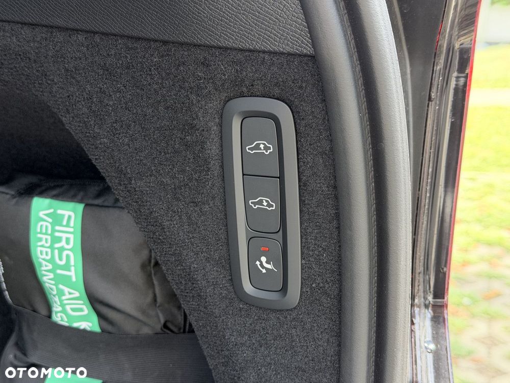 Volvo XC 90 - 11