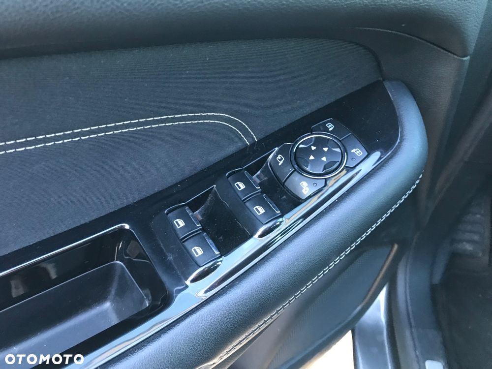 Ford Edge 2.0 TDCi Bi-Turbo 4x4 Titanium - 10