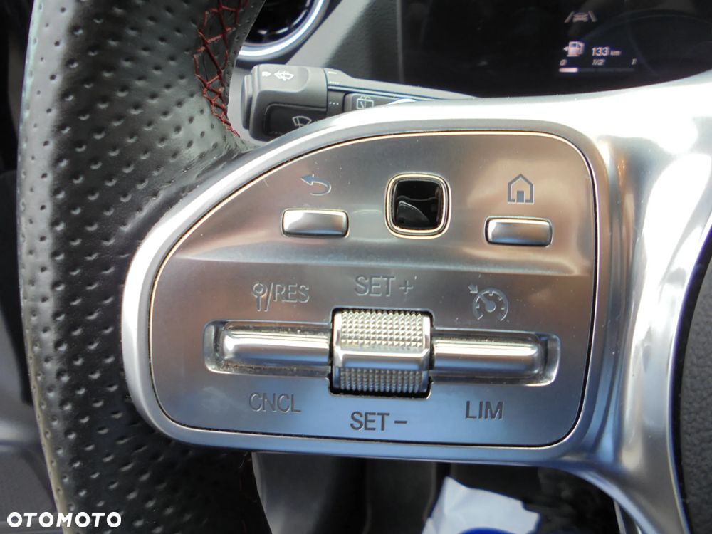 Mercedes-Benz GLA 220 d 8G-DCT AMG Line - 22