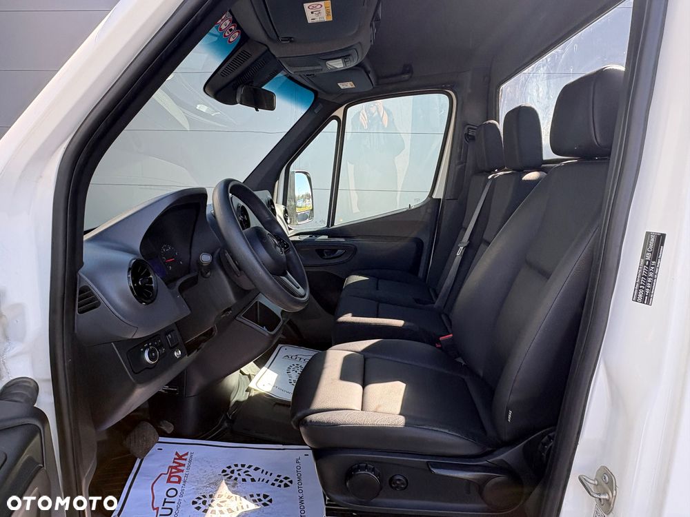 Mercedes-Benz Sprinter 519 - 20