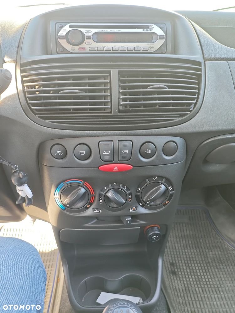 Fiat Punto 1.2 8V Active - 19