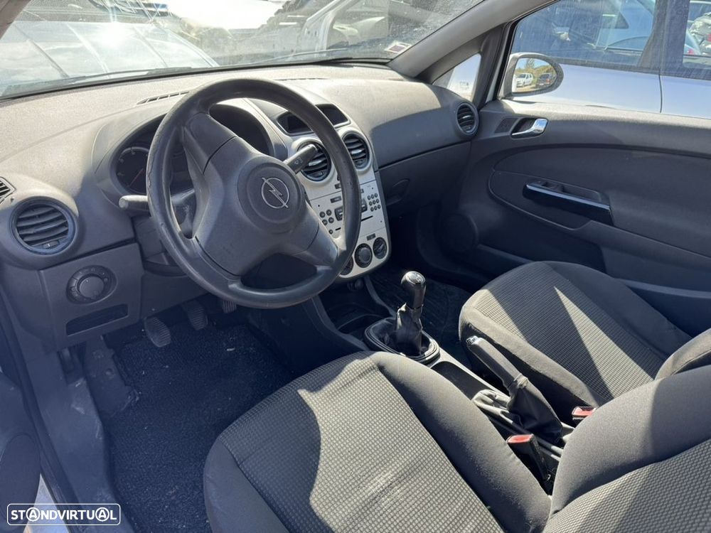 Opel Corsa D 1.3 Cdti para peças - 4