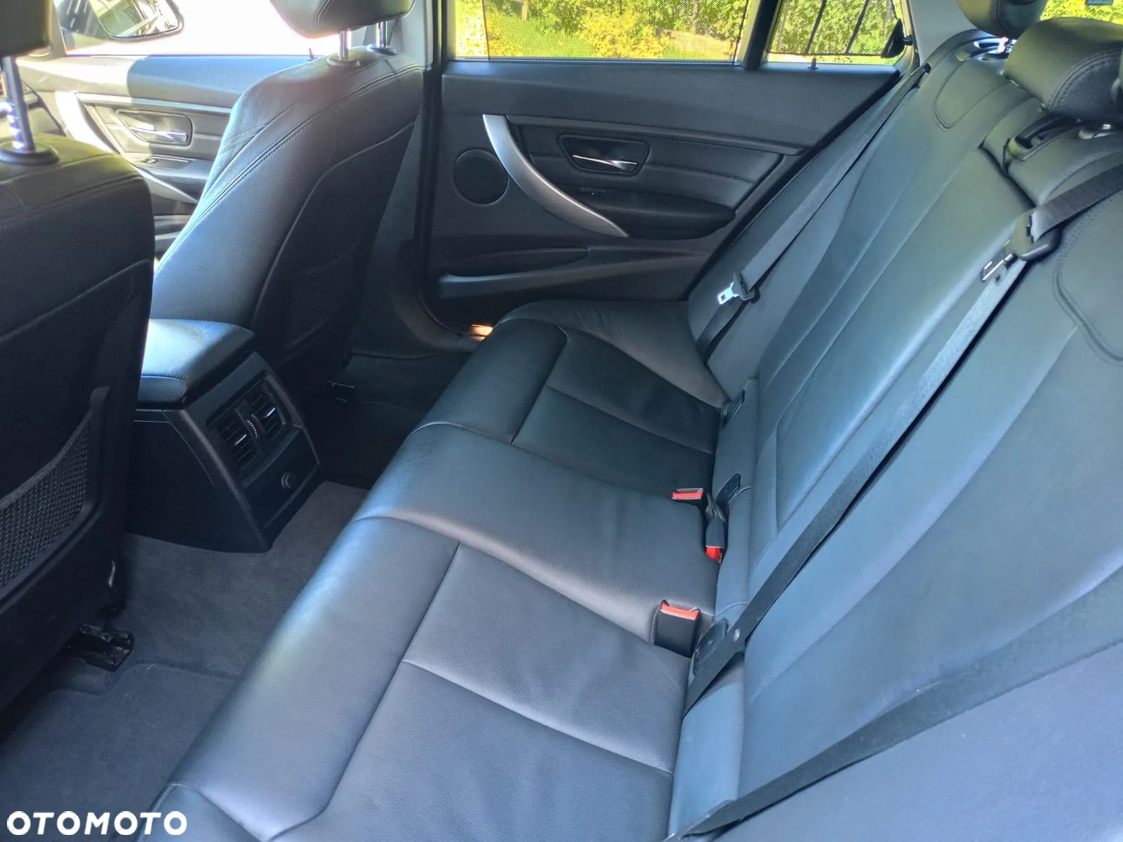 BMW Seria 3 325d - 12