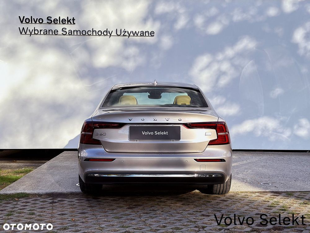 Volvo S60 2024