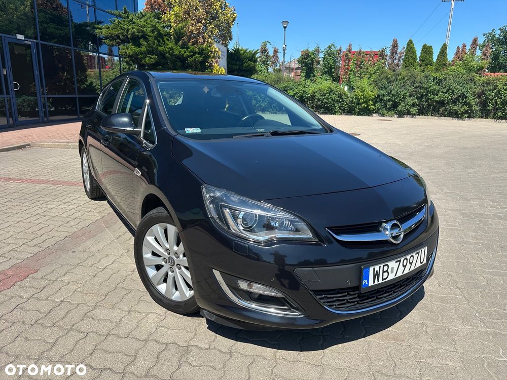 Opel Astra 2.0 CDTI Cosmo - 1