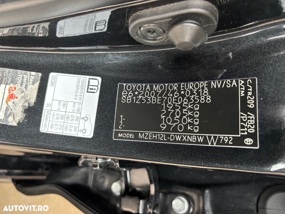 Toyota Corolla 2.0 Business Edition - 38