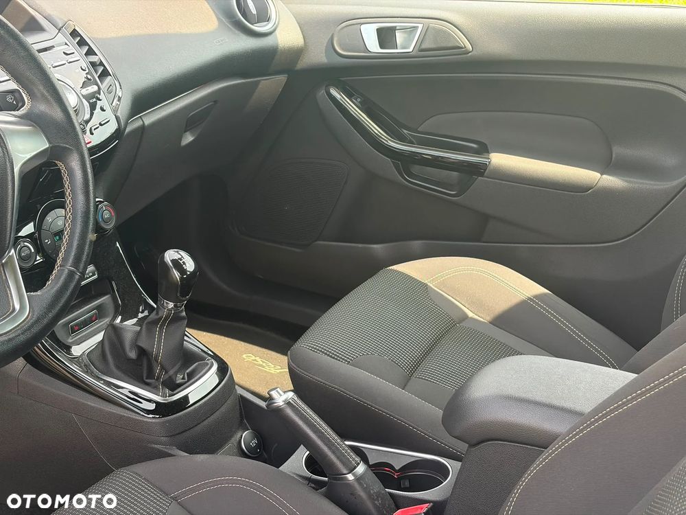 Ford Fiesta - 7