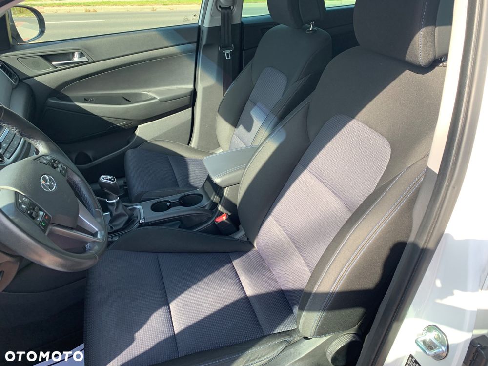 Hyundai Tucson 1.6 GDI BlueDrive Comfort 2WD - 22