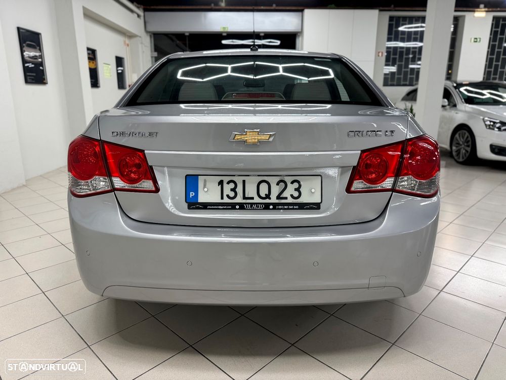 Chevrolet Cruze ver-2-0-auto-lt - 7