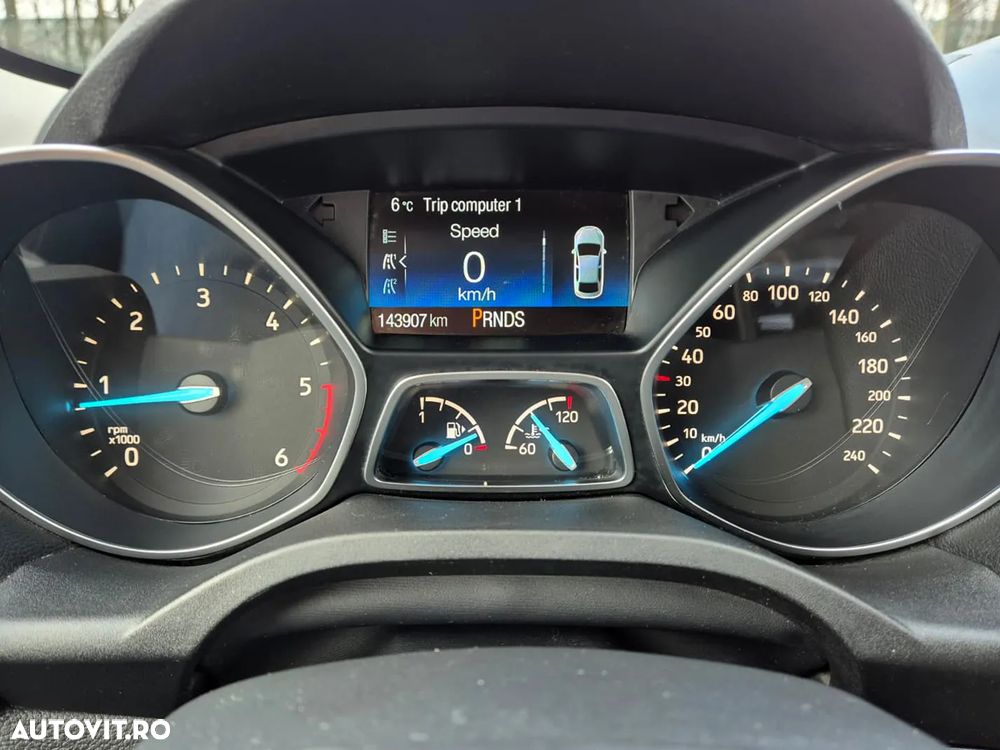 Ford Kuga 2.0 TDCi 4WD Powershift Trend - 32