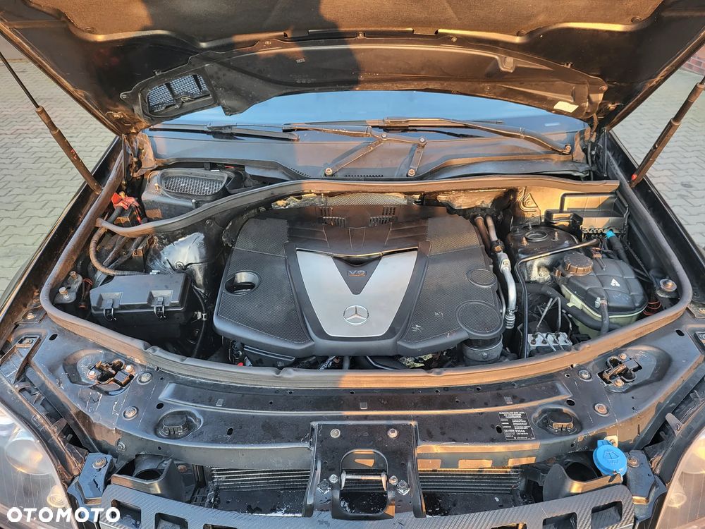 Mercedes-Benz ML - 11