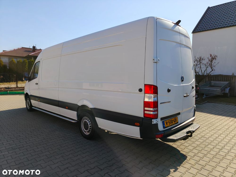 Mercedes-Benz Sprinter - 10
