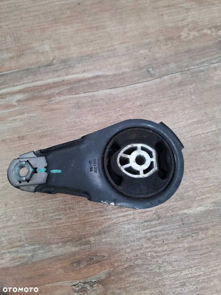 Peugeot 5008 Tylna poduszka silnika A001340 - 3