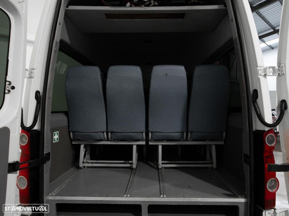 Volkswagen Crafter - 14