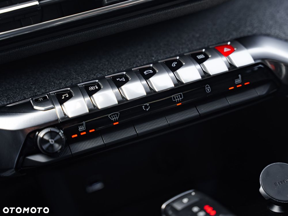 Peugeot 3008 1.5 BlueHDi GT Pack S&S EAT8 - 22