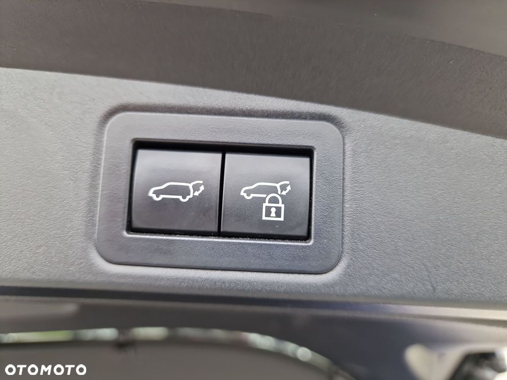 Toyota Corolla 2.0 Hybrid Style - 21