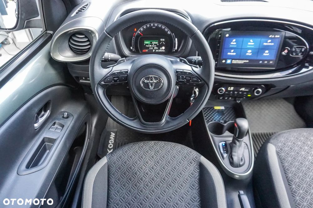 Toyota Aygo X 1.0 VVT-i Executive CVT - 35